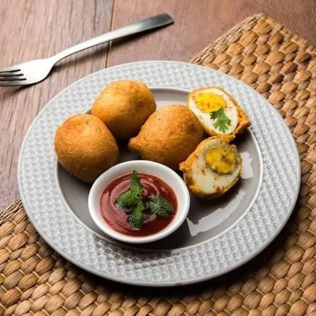 Egg Bonda.