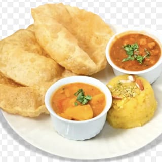 Halwa Puri (3 PCS)