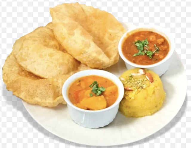 Halwa Puri (3 PCS).