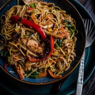 CHKN- HAKKA NOODLES
