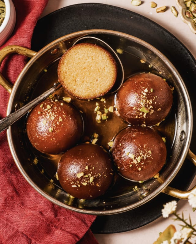 Gulabjamun.